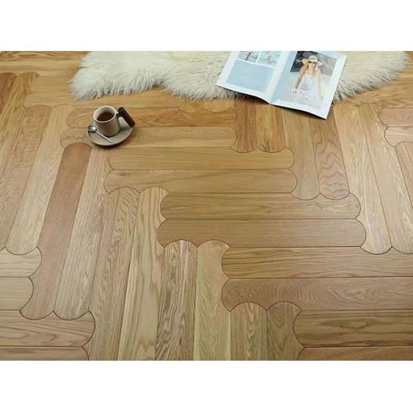 Brushed Shaped Parquet Curved Herringbone Oak Flooring with Natural Lacquer