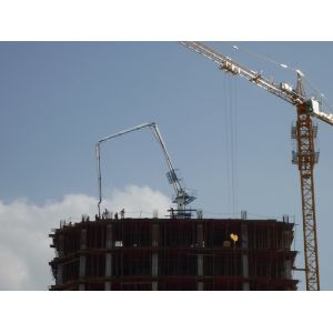 Stationary 5.5kw 17m Spider Boom Concrete Pump For Tower Crane