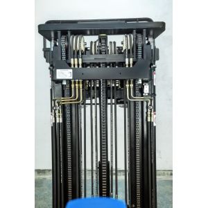 Hydraulic Electric Pallet Reach Truck , AC Drive Battery Operated Pallet Stacker