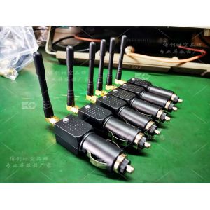 Mini GPS Vehicle positioning jammer black Environmental protection plastic shell