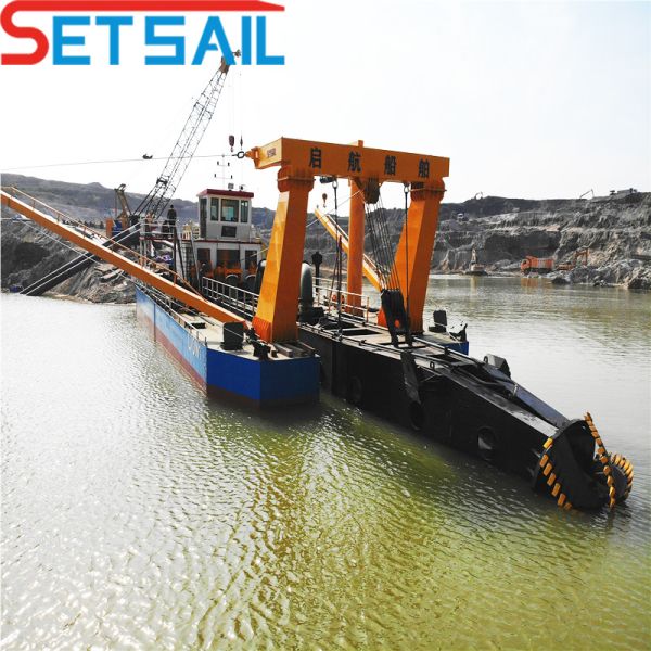 18 Inch Hydraulic Cutter Suction Sand Pumping Dredger for Sale