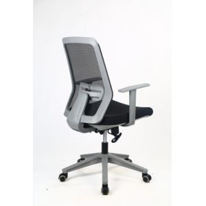 Soft 680*580*1120mm Mesh Conference Chair airflow Medium Back