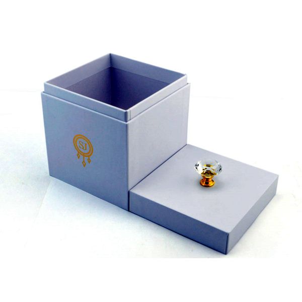 Buy Llittle Lipstick Luxury Packaging Boxes , 3x3x3 4x4x4 White Gift Boxes Fragrance Watch Packaging at wholesale prices