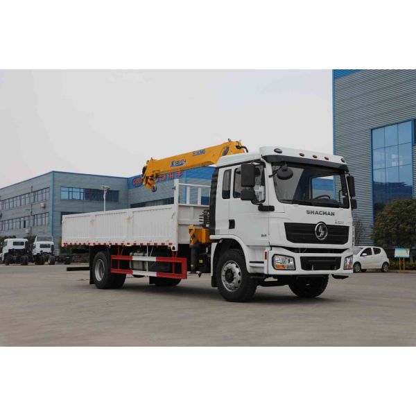 SHACMAN 6-wheel L3000 Crane Cargo Truck 4x2 210hp EuroII