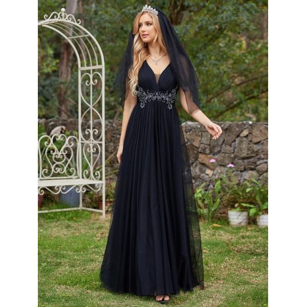 Sexy Empire Beaded Sleeveless V-neck Ruffled Spaghetti Strap A-line Black Tulle Prom Dress