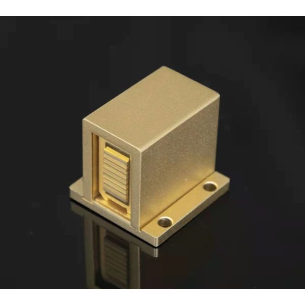 500W Diode Laser Hair Removal Handle 50A 20V 12*12mm Spot Size for Enough Energy Density