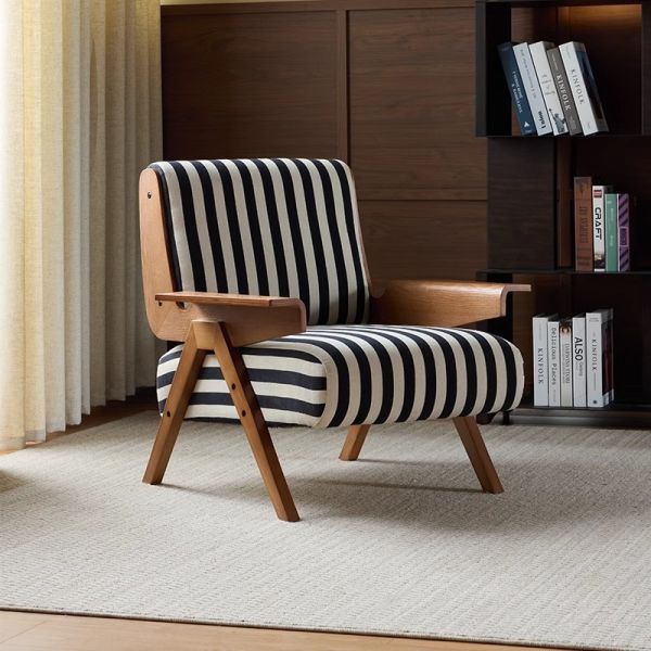 Solid Wood Leisure Single Sofa Chair Leather Retro King Chair For Living Room