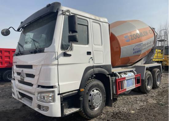 White 2016 HW76 Used Howo Mixer Truck 6*4 Second Hand Cement Mixing Lorry