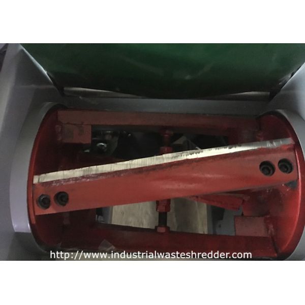 Cap Hat Electronic Waste Shredder Scarf Muffler Shawl Recycling Cutting Crusher Machine