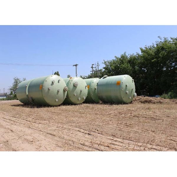Cylindrical Durable FRP Horizontal Tank Filament Winding Water Reservoir