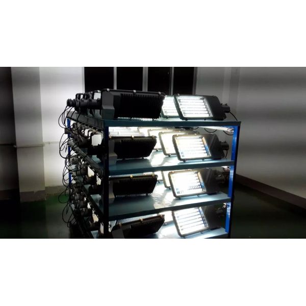 High Efficient SMD IP65 Aluminum LED Street Light Fixtures with CE , ROHS Approved