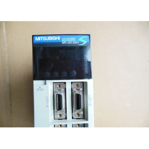 Mitsubishi Electric 200W Industrial Amplifier MR-J2S-20A-S114 Servo Motor Drive