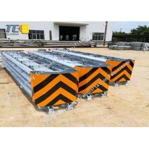 Highway Steel Tunnel Entrance Anti Collision Pad Guideable Yellow Crash