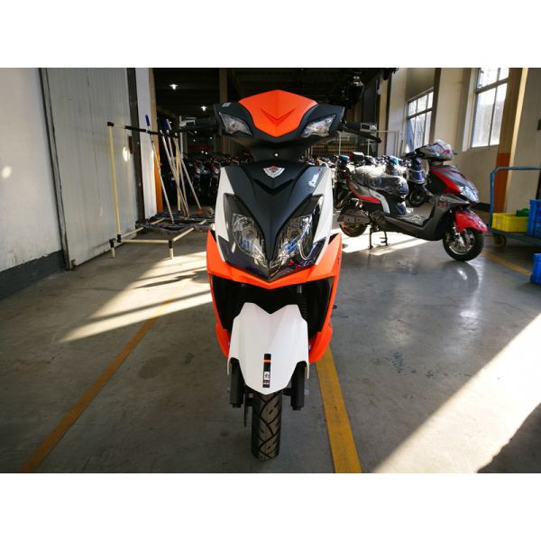 Buy 72V 75kgs Long-mileage Eco-friendly Electric Motorcycle/Scooter at wholesale prices