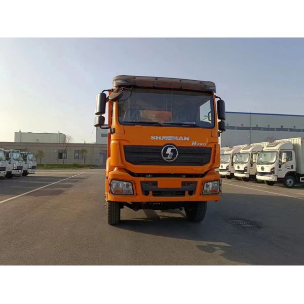 Yellow SHACMAN Tipper Truck H3000 6x4 Six Wheel Dump Truck 380 EuroII