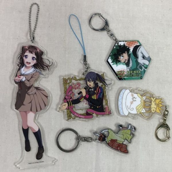 Customized Acrylic keychain/pendent with Anime figure/star/Cartoon figure