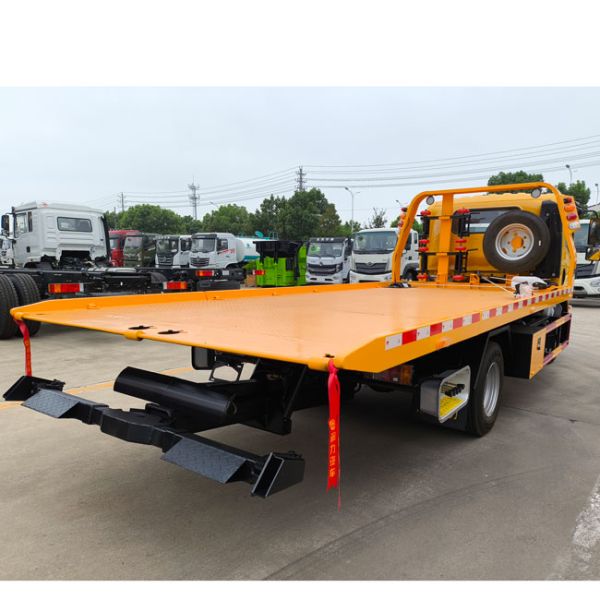 New Brand 4x2 ISUZU Tow Truck Wrecker Truck 5.3M Flat Bed Truck