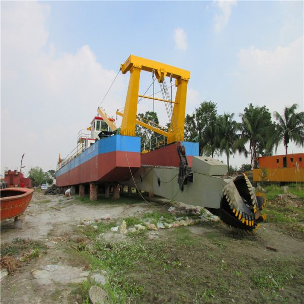 18 Inch Cutter Suction Dredger to Supply and Export