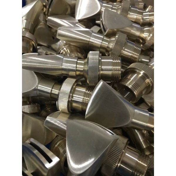 Adjustable Direction Fan Fountain Jet FNPT Fully Brass Blossom Nozzle