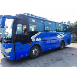 Used Bus XML6870 Passenger Bus 30seats Airbag Chassis Yuchai Engine