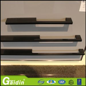 Quality bedroom kitchen accessories powder coated foggy siver aluminum furniture handle for sale