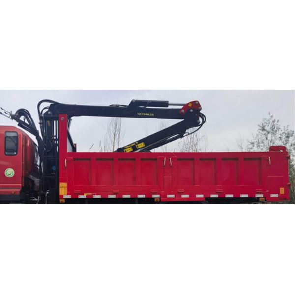 Dayun four-wheel drive off-road grab cargo transporter 3 persons diesel 6×4 manual transmission