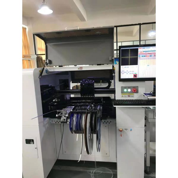 8 Heads Led Reflow Soldering Machine With 11 Camera Assembly SMT Pick And Place