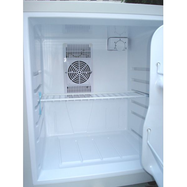 42 Liter Semi Conductor Hotel Mini Bars With Glass Door / Beverage Refrigerator