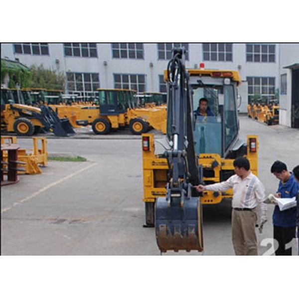0.8m3 Loading Capacity Tractor Backhoe Loader For Engineering Excavating and Loading