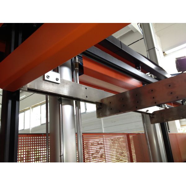 thick sheet vacuum forming machine