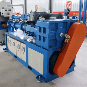 DC132 Rubber Extruder Machine 0-60r/min Screw Speed 300mm Front Screw Diameter