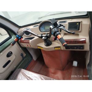 495 Kg Battery Auto Rickshaw