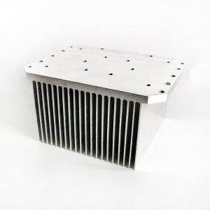 Efficient Aluminum Extruded Heat Sink -40 To 85°C For Heat Dissipation Silver
