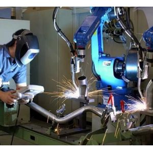 High Accuracy 0.05mm Welding Robot Arm - Automated Welding Solution for