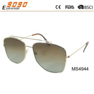 Sunglasses with metal frame, new fashionable designer style with top bar and plastic tip