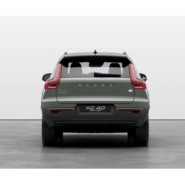Plug In Hybrid Volvo XC40 Electric New Compact AWD EV SUV