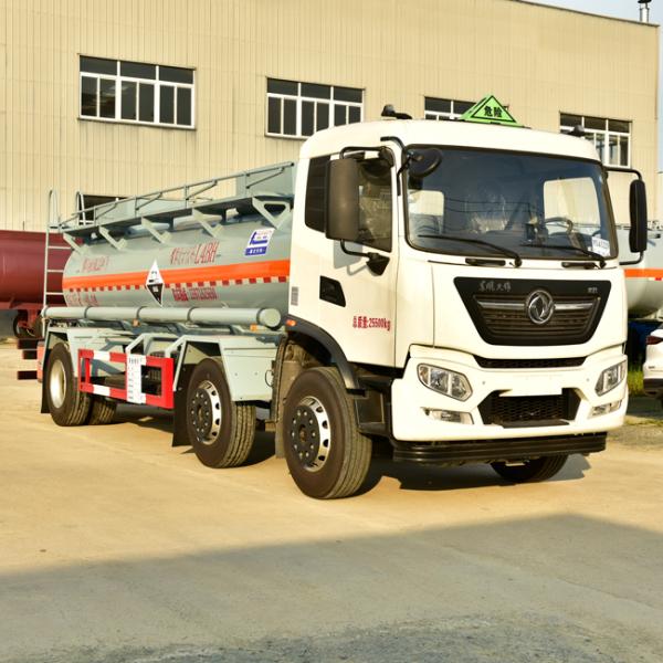 Dongfeng 8x4 23.5CBM Chemical Tanker Truck Fuel Tank Lorry With 270HP Engine