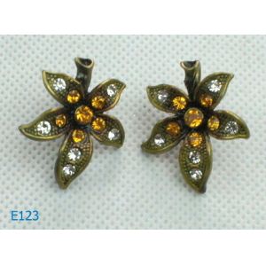Gold Plated Leaf Shape Earplugs Zirconia Stud Earrings