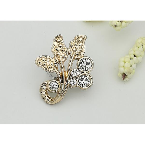 Buy Flower Shaped Plastic Shoe Buckles For Shoes Of Different Styles Abrasion Resistant at wholesale prices