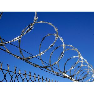 Quality Iron Galvanized Razor Barbed Wire 10M For Warehouses for sale