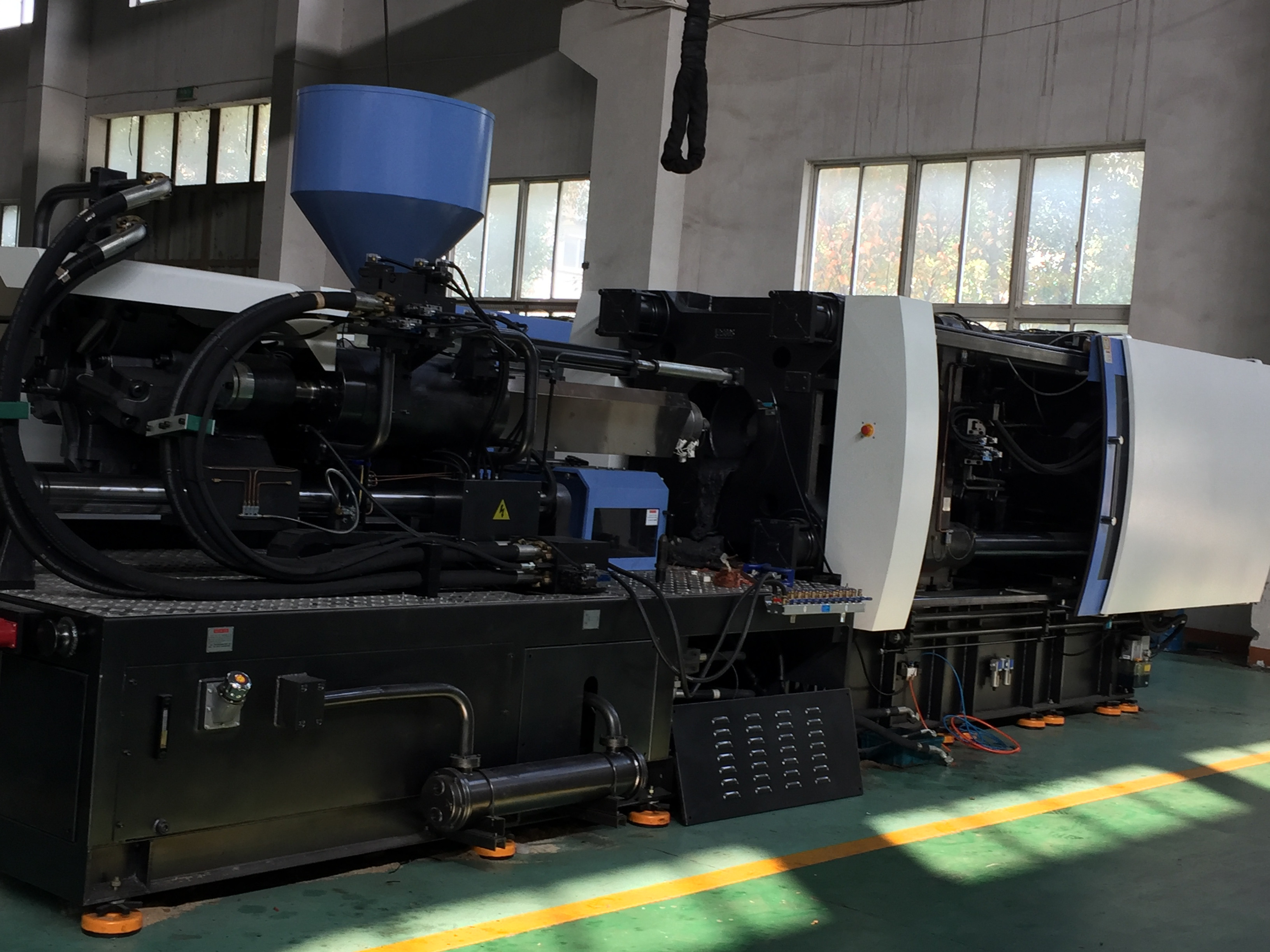 High Precision Injection Molding Machine , Full Automatic Plastic Cup Making