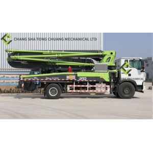 Sinotruk Howo Chassis Concrete Pump Truck 38 Meters
