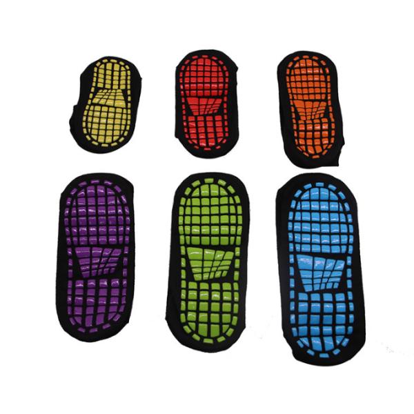 Fashionable Non Slip Grip Socks Sky Zone Jumping Socks 97% Polyester 3% Spandex Material Quick Dry