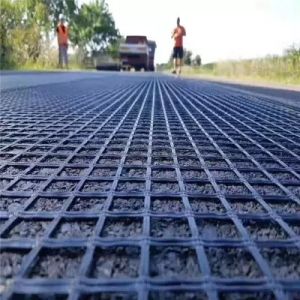 3.6m Fiberglass Geotextile Geogrid Fabric Driveway Warp Knitting