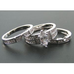 10K 14K Gold Engagement Wedding Ring , 0.68ct 56pcs Natural Diamond ring ODM