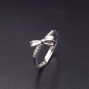 Flower Shape Silver Cubic Zirconia Rings Minimalist Style Pure 925 Silver For