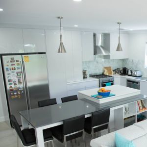 Moisture proof Open Handless Lacquer Kitchen Cabinet For Apartment