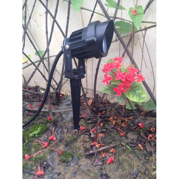Buy 3w 5w IP65 cob led spike garden light at wholesale prices