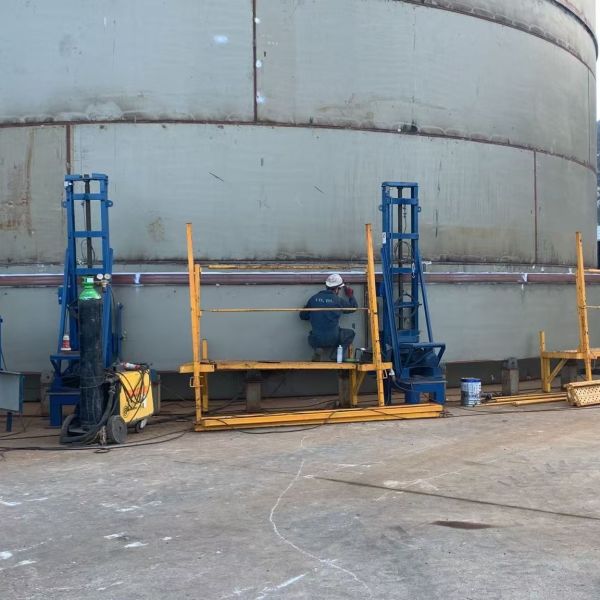 Buy Glass-Lined Vessel Lifting 15t Bolted Electric Lead Screw  at wholesale prices