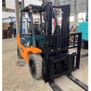 China Factory Direct Toyota Forklift 1.5ton 2ton 2.5Ton 3ton With Japanese Engine Diesel Mini Forklift Second Hand For Sale on sale